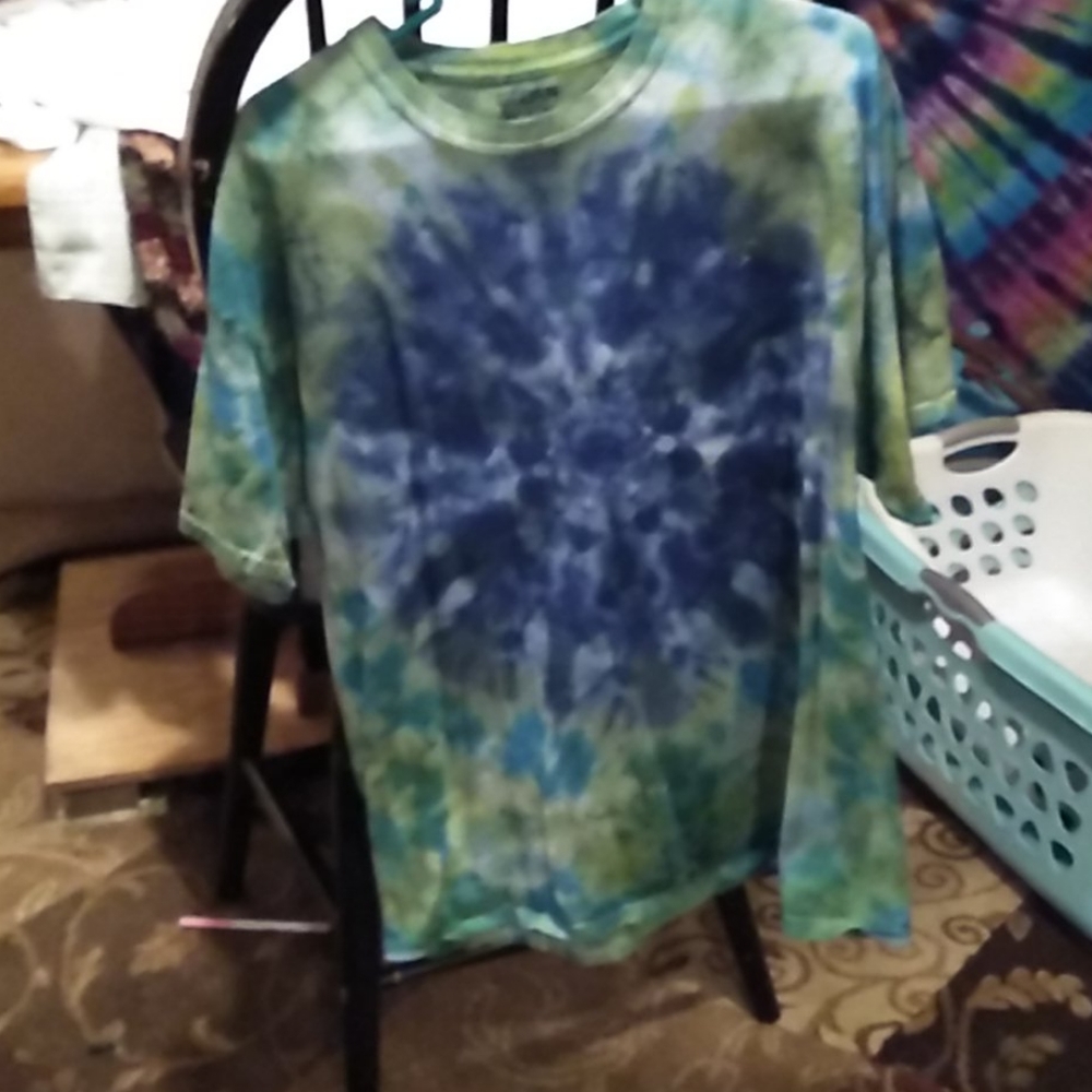 TYE-DYED SHIRT